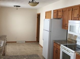 3170 Jordans Grove Rd, Springville, IA 52336