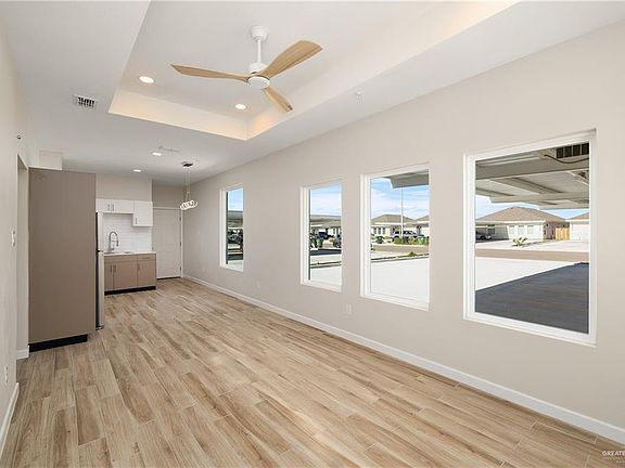 4th image of 5327 Vision St