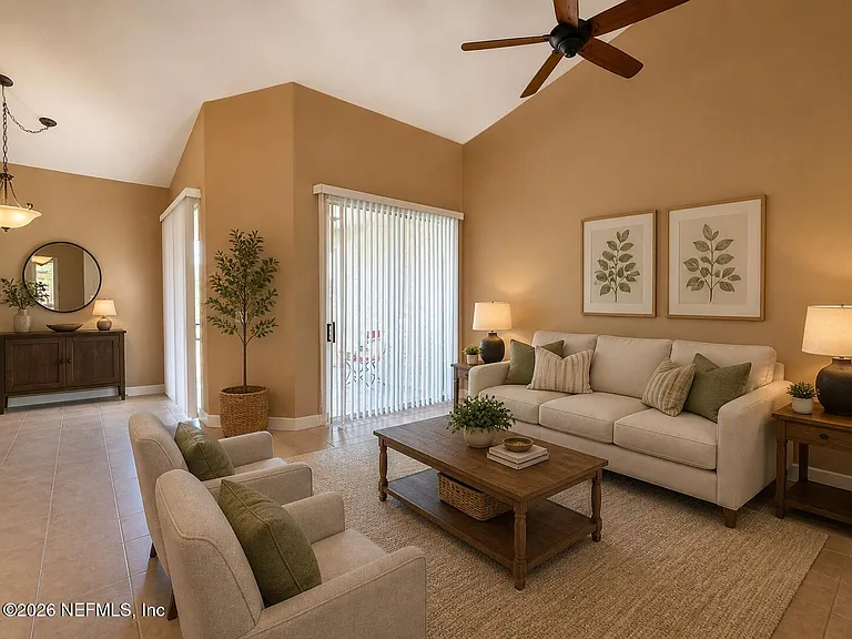 407 Augusta Cir — Photo 6