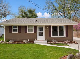 3210 E 42nd St, Des Moines, IA 50317