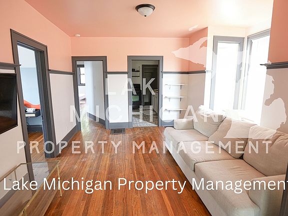 4th image of 416 Henry Ave SE #1