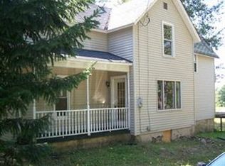 8867 Chautauqua Rd, Fredonia, NY 14063