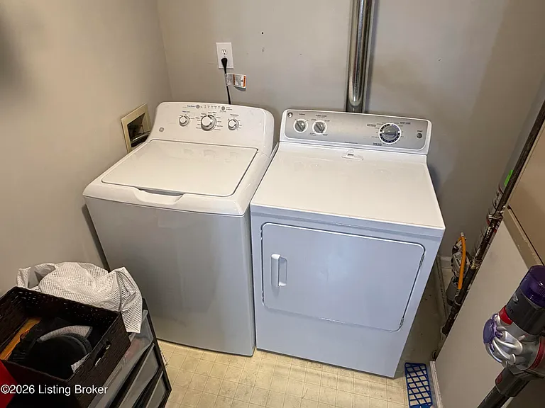 341 Piatt Pl #104 — Photo 21