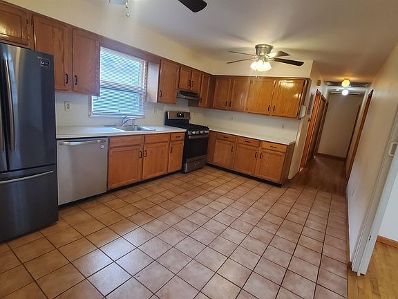 5th image of 81 Prospect Ave