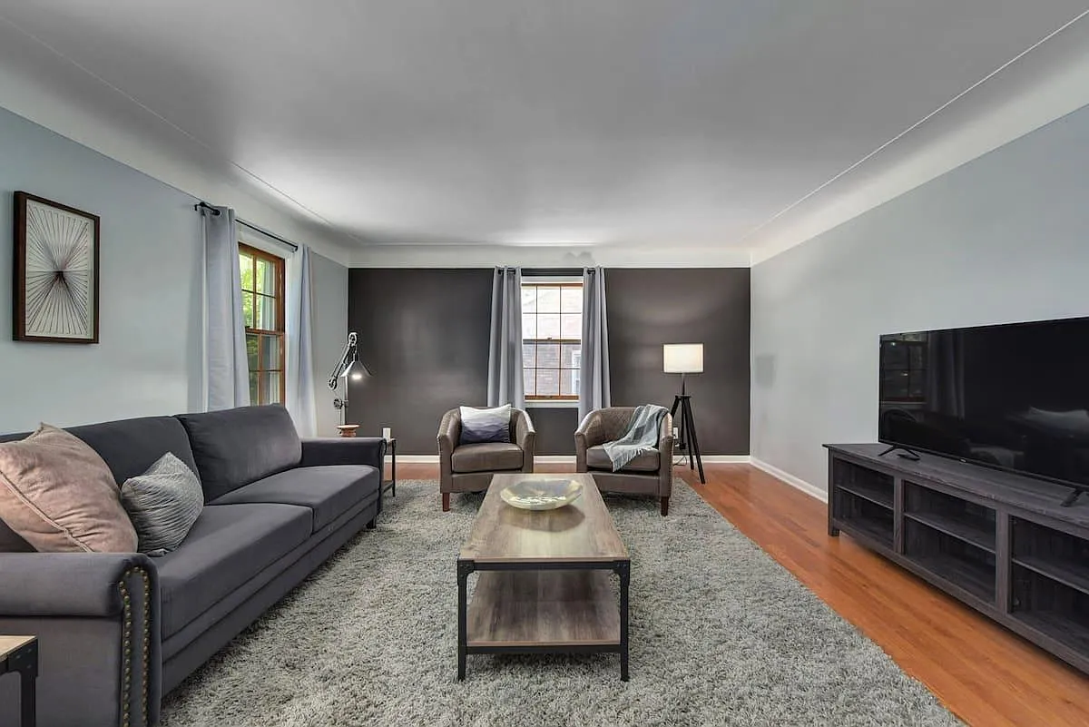2 bed, 1225 sqft, $2,850 — Photo 1