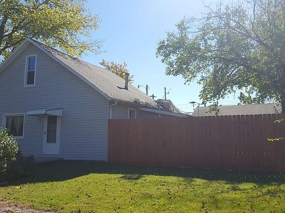 2nd image of 383 W Lynn St
