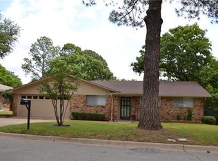 1104 Terrace Trl, Hurst, TX 76053