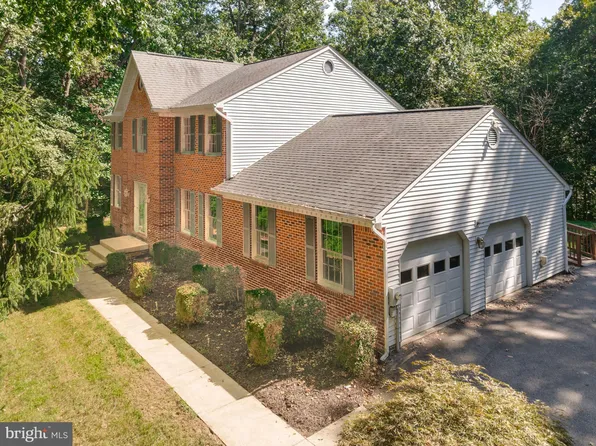 12745 Amberleigh Ln, La Plata, MD 20646