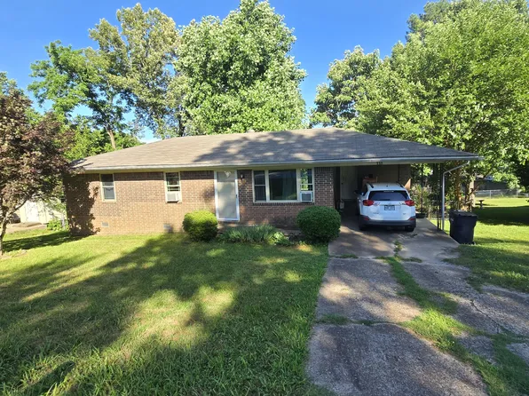 130 Kenneth St, Batesville, AR 72501