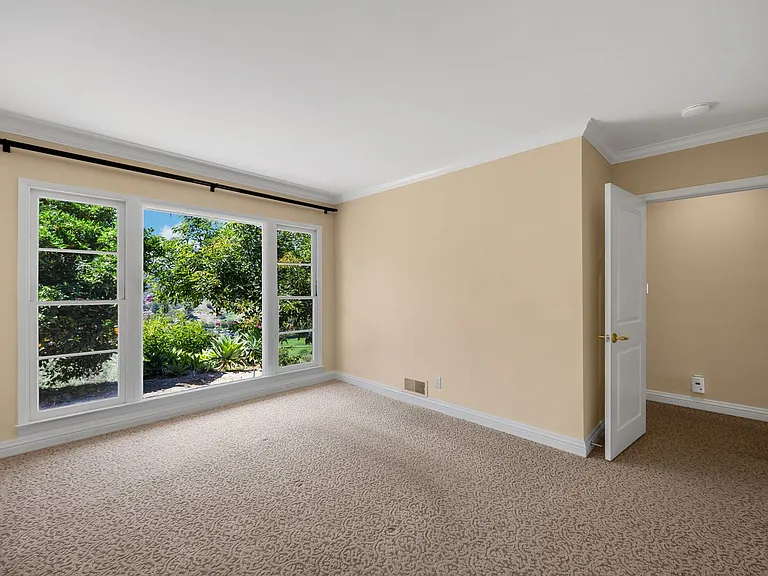 1071 E Avocado Crest Rd — Photo 26