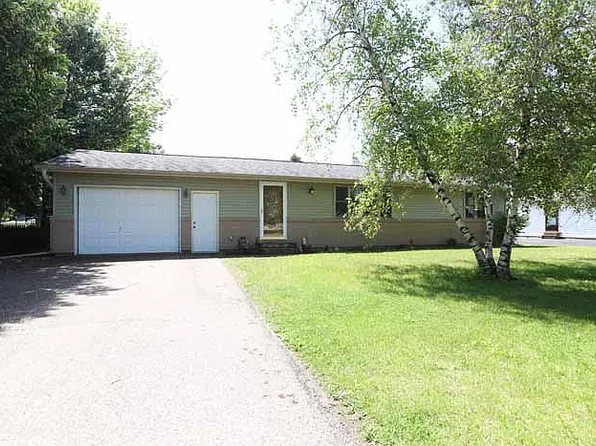 1314 Terrace Ct, Waupaca, WI 54981