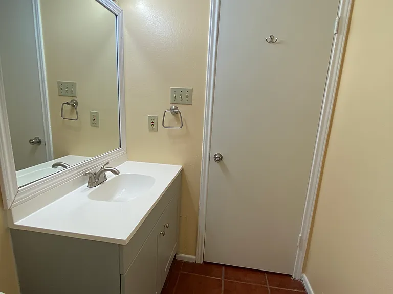 1801 Denmark Ln — Photo 16