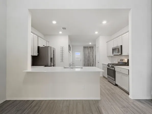 2317 Larimar Dr, Aubrey, TX 76227