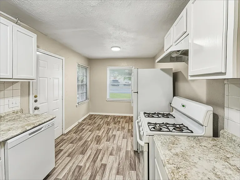 5013 Kessler Rd — Photo 8