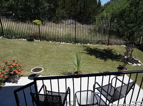 2nd image of 2507 Villa Borghese