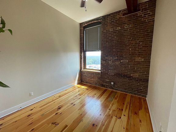 5th image of 71 Canvass St #402