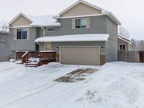 2nd image of 830 Link Dr SE