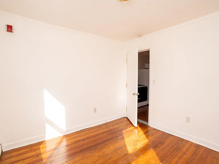 121 Tell St #2F — Photo 20