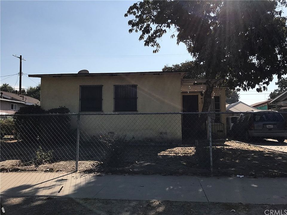 1st image of 816 E 103rd St