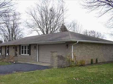 3rd image of 118 Merrie Ln