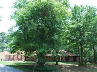 30400 Saint John Dr, Lacombe, LA 70445
