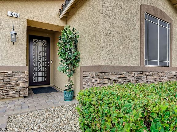 4th image of 5636 Akula Bay St