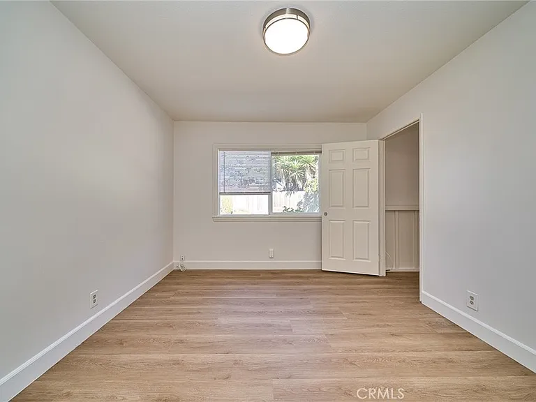 27916 Alvarez Dr — Photo 18