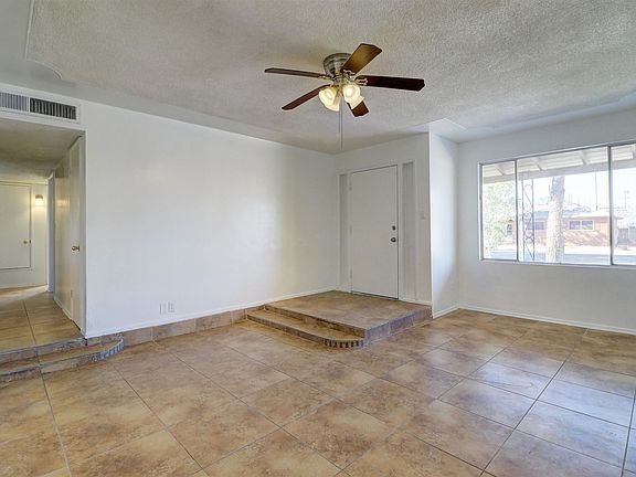 5th image of 503 N Hunt Dr