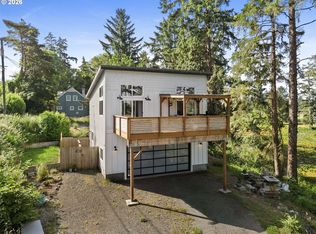 33254 Columbia Beach Ln, Warrenton, OR 97146