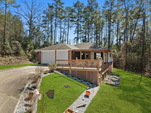 128 Delta Dr, Hattiesburg, MS 39402