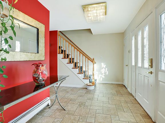 2nd image of 37 Frankie Ln