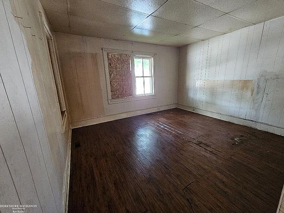 5th image of 332 Carroll St