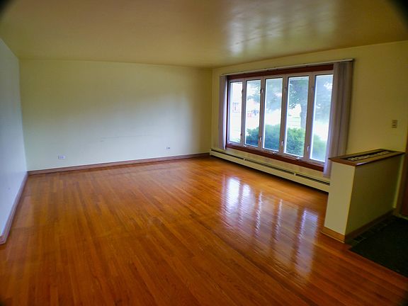 3rd image of 4532 W 99th Pl