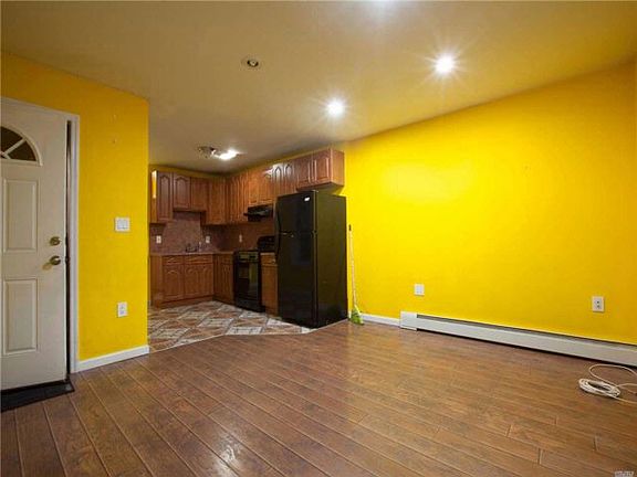2nd image of 8736 123rd St