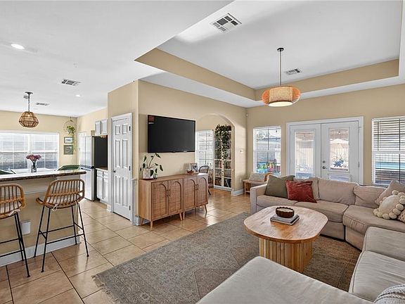 4th image of 658 Rue Saint Michael