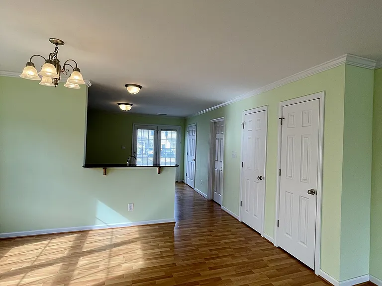616 Capstone Dr #1 — Photo 3