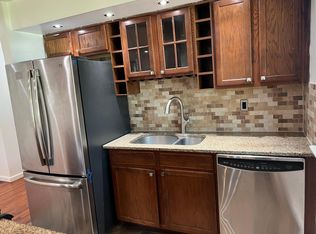 55 Gills Ln UNIT 21, Iselin, NJ 08830