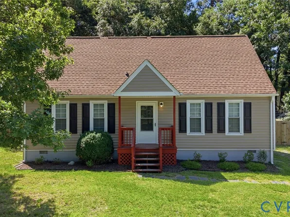 3809 N Light Dr, Chester, VA 23831