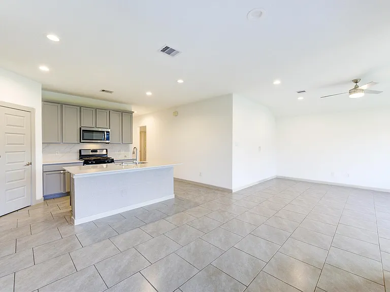 29430 Travis Trce — Photo 38