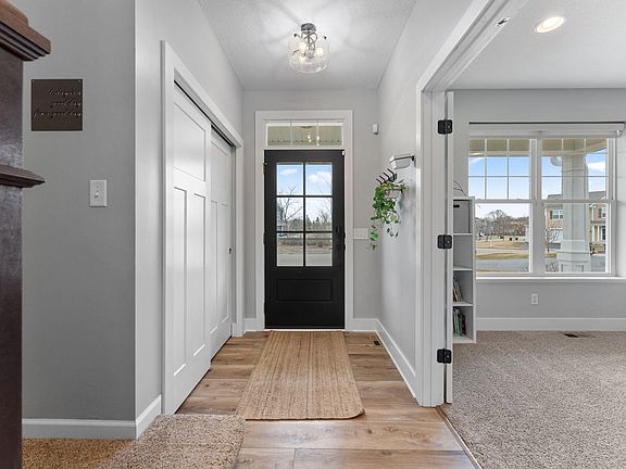 4th image of 3857 Dakota Ct