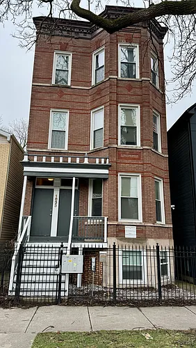 1833 N Sawyer Ave Photo 1