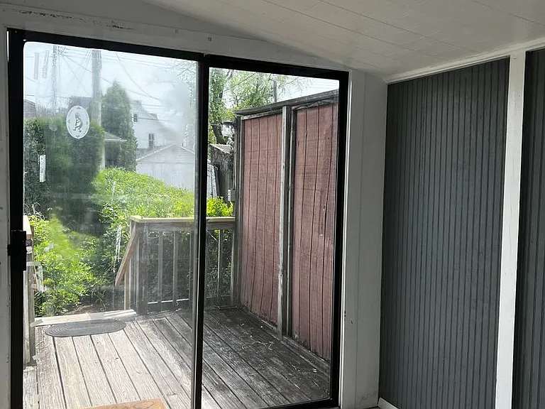 212 E Main St - DNTF — Photo 15