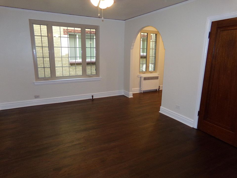 1st image of 1050 N Pearl St APT 203