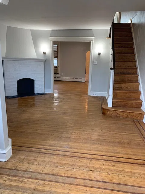 3 bed, 1300 sqft, $2,150 — Photo 2