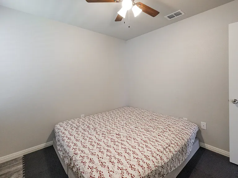 1839 Sweetwater Ln — Photo 28