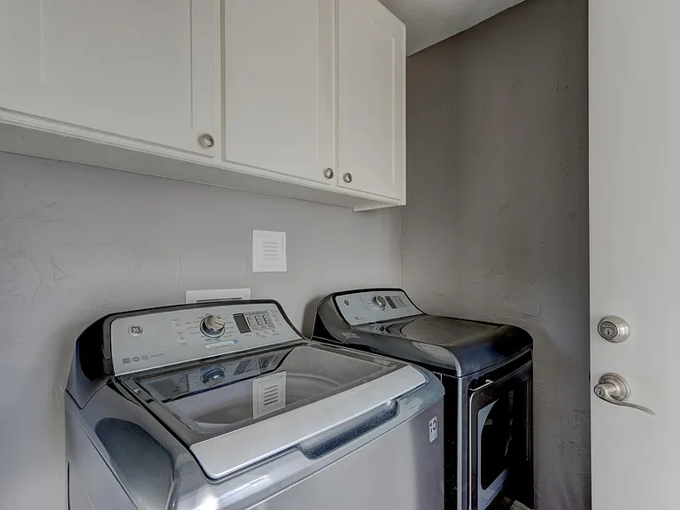 1128 NW 44th St — Photo 13