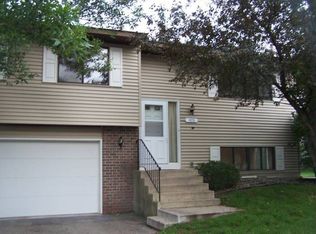 4615 Penkwe Way, Eagan, MN 55122