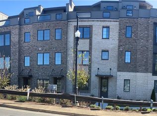 15 E Newnan Rd, Newnan, GA 30263