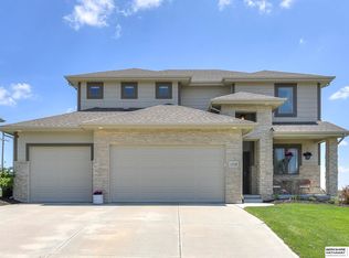 11719 S 109th St, Papillion, NE 68046