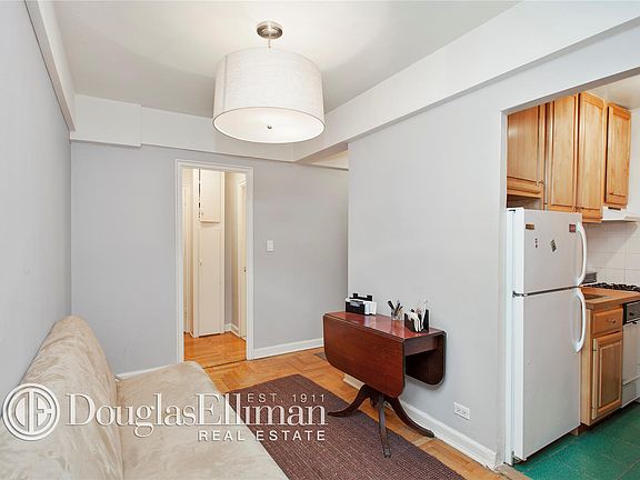 3rd image of 330 E 79th St APT 6F